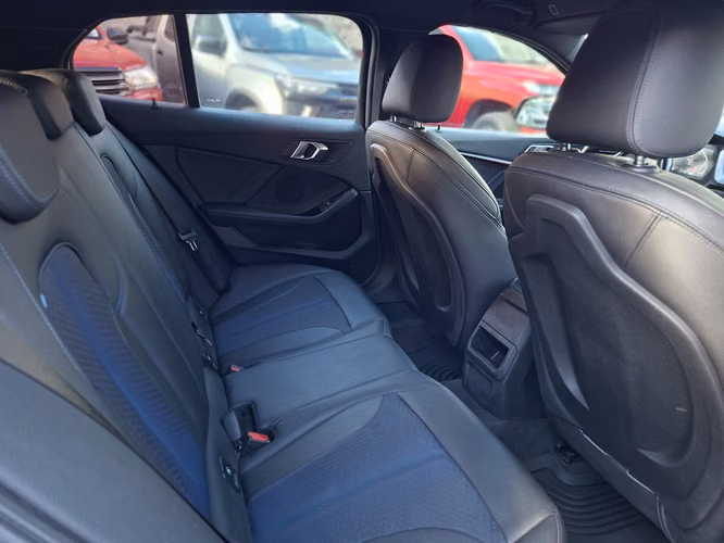 BMW 118I M SPORT 2023 - Imagen 16