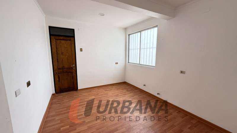 ARRIENDO CASA COMERCIAL – AVENIDA LOS PERALES, LA