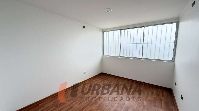 ARRIENDO CASA COMERCIAL – AVENIDA LOS PERALES, LA