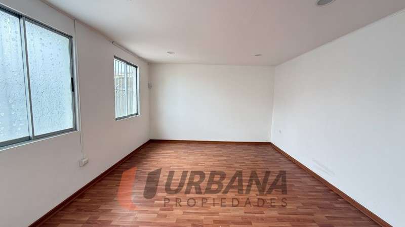 ARRIENDO CASA COMERCIAL – AVENIDA LOS PERALES, LA