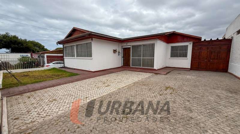 ARRIENDO CASA COMERCIAL – AVENIDA LOS PERALES, LA