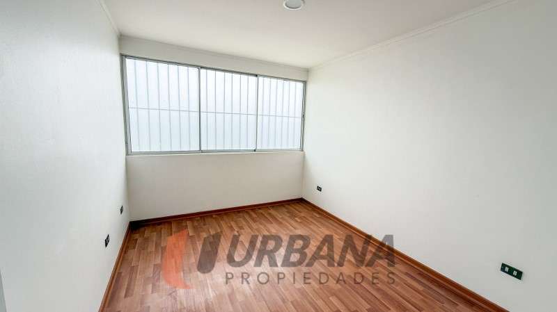 ARRIENDO CASA COMERCIAL – AVENIDA LOS PERALES, LA