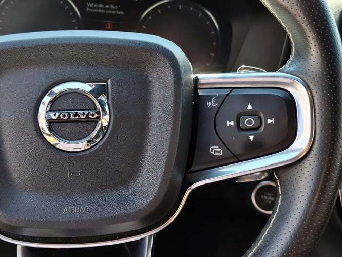 VOLVO XC40 2020 - Imagen 20