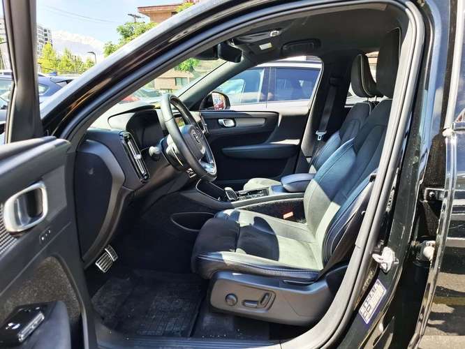 VOLVO XC40 2020 - Imagen 14