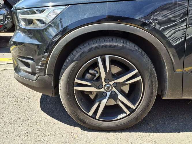VOLVO XC40 2020 - Imagen 6