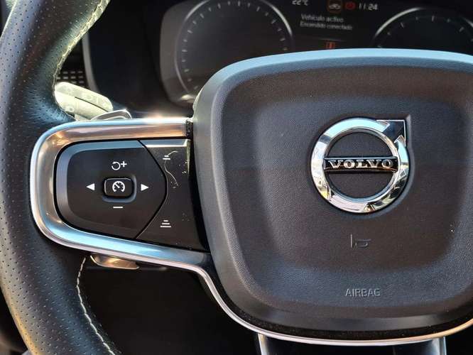 VOLVO XC40 2020 - Imagen 19