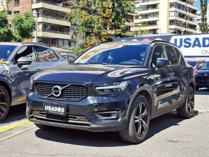VOLVO XC40 2020