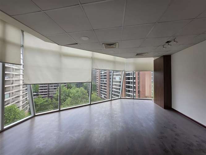 Oficina en Arriendo en Edificio Quantum