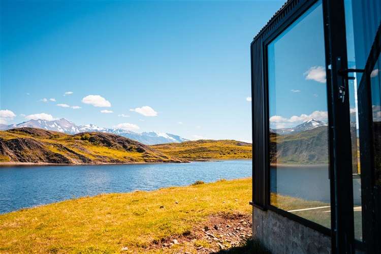 Casa con sitio en venta de 2 dorm. en Pto. Consuelo, Natales - Imagen 2