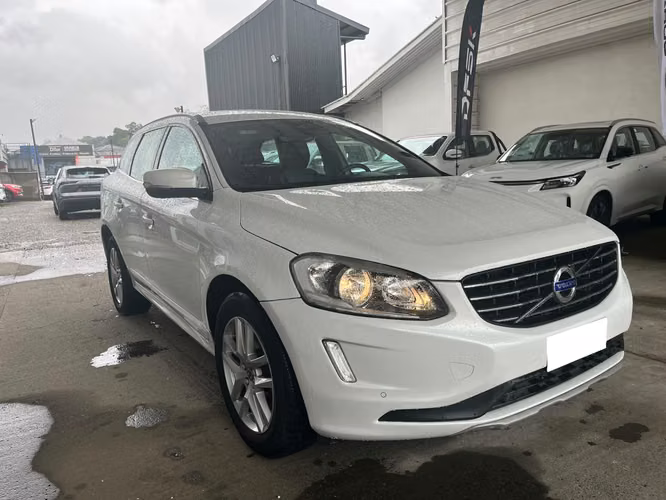 VOLVO XC60 T5 AWD LIMITED