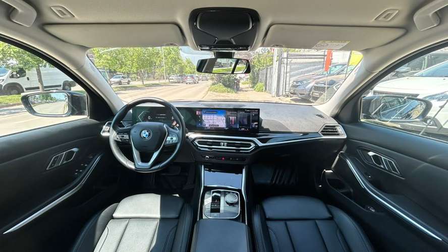 BMW 320 2.0 AUT (2023) - Imagen 11