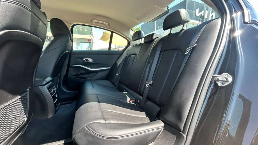 BMW 320 2.0 AUT (2023) - Imagen 8