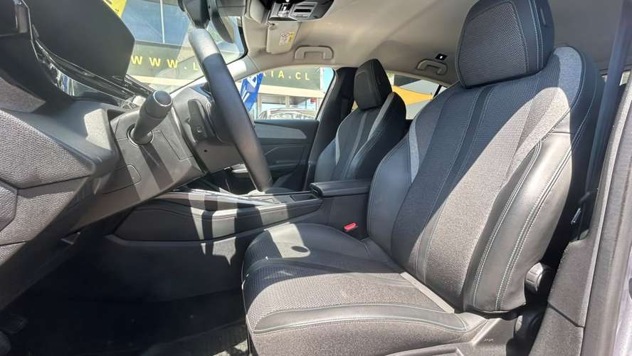 Peugeot 308 ALLURE PACK 130 EAT8 1.2 AUT 5P (2023)