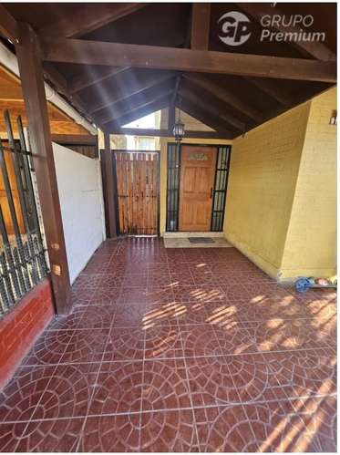 Casa en venta de 3D+2B+1Est,+1BOD en Quilicura - Imagen 3