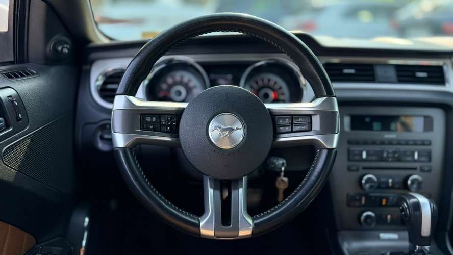 Ford Mustang cabriolet 5.0  (2013) - Imagen 15