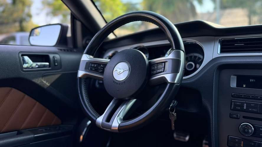 Ford Mustang cabriolet 5.0  (2013) - Imagen 14