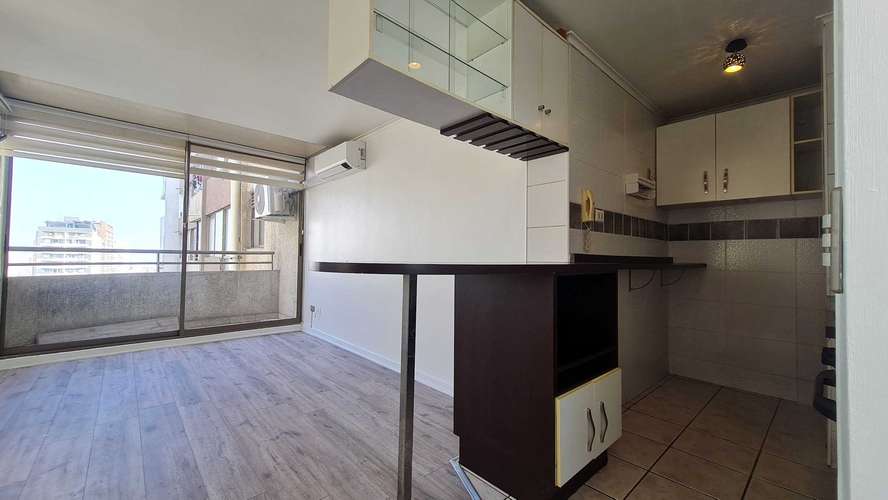 Dúplex en arriendo, metro Santa Lucía (188121)