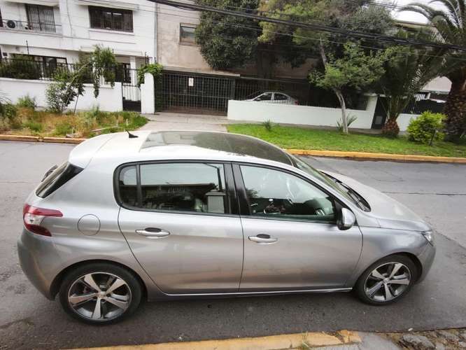 Peugeot 308 diésel turbo 2017