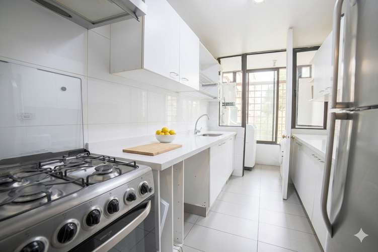 ¡Gran oportunidad en Las Condes! Depto de 108 m² - Imagen 3