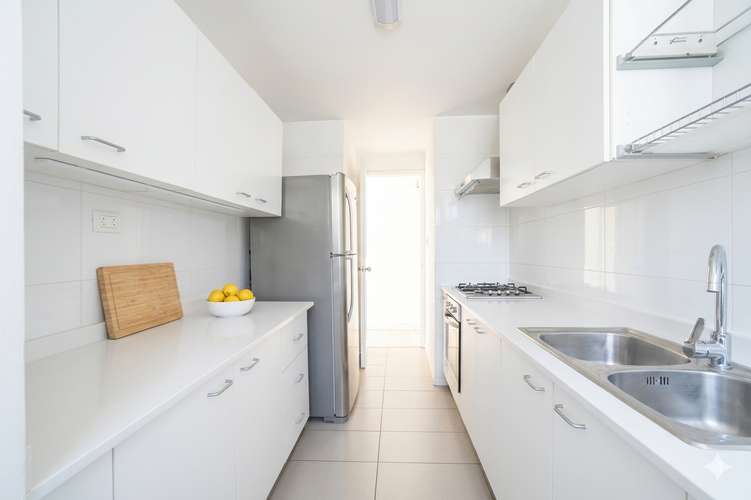 ¡Gran oportunidad en Las Condes! Depto de 108 m² - Imagen 8