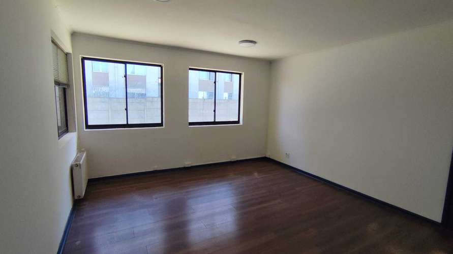 Arriendo amplia Bodega en terreno 4.300 m2 (188135)