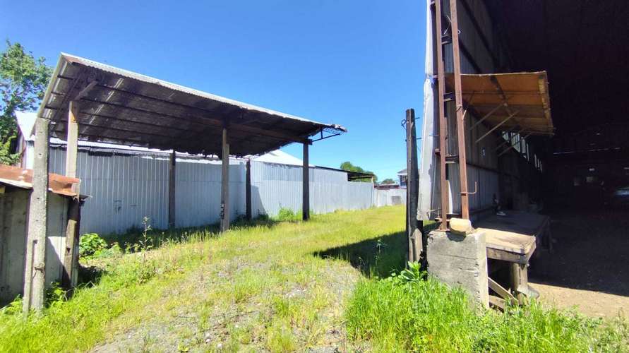 Arriendo amplia Bodega en terreno 4.300 m2 (188135)