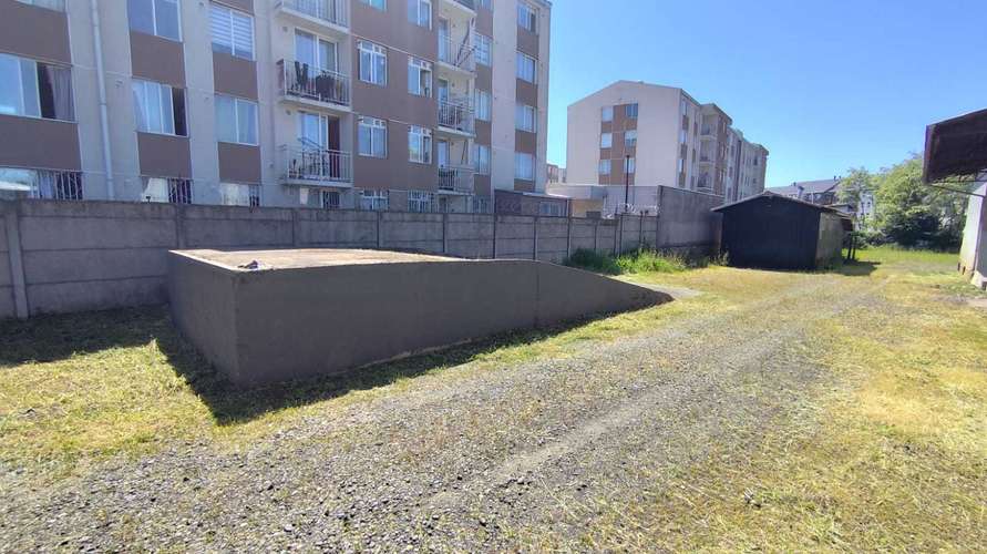 Arriendo amplia Bodega en terreno 4.300 m2 (188135)