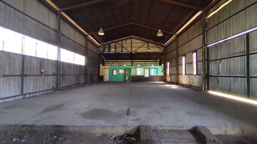 Arriendo amplia Bodega en terreno 4.300 m2 (188135)