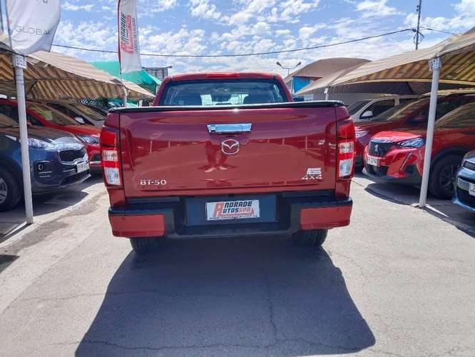 Mazda BT 50 4x4 automática 2023 - Imagen 4