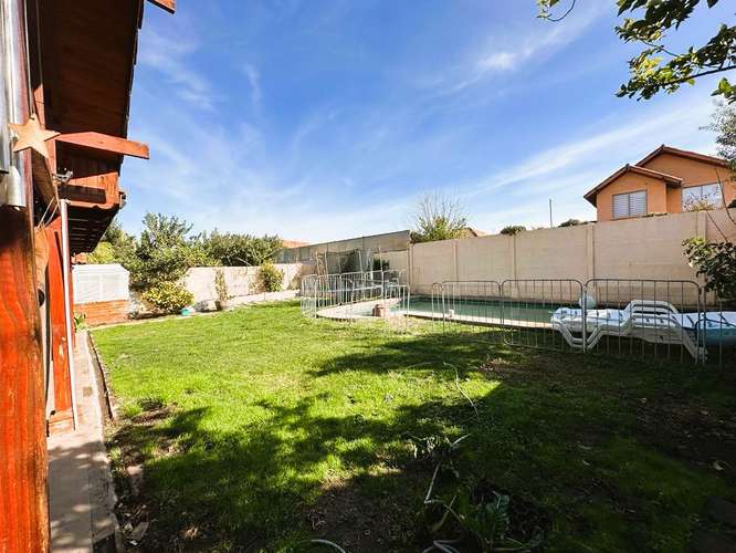 ARRIENDO CASA 4D 3BA DORMITORIO BEBE AYRES DE CHICUREO - Imagen 12