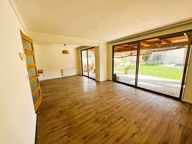 ARRIENDO CASA 4D 3BA DORMITORIO BEBE AYRES DE CHICUREO - Imagen 4