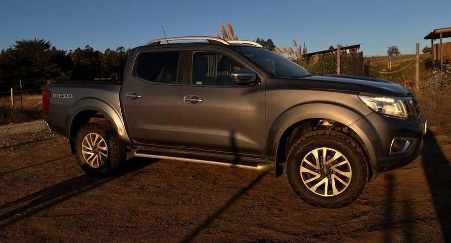 2018 Nissan Np300 2.3 LE DIESEL 4WD DOB.CAB. AT 4P - Imagen 5