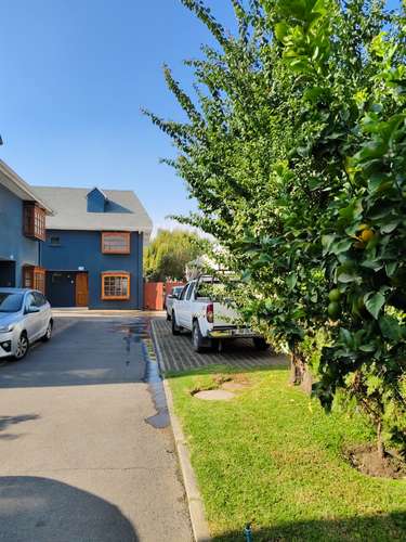 CLP 950000 LINDA CASA ARRIENDO LA FLORIDA CALLE URUGUAY