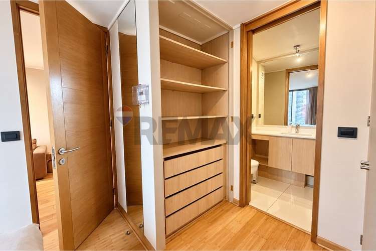 Exclusivo departamento amoblado en barrio el golf - Imagen 7