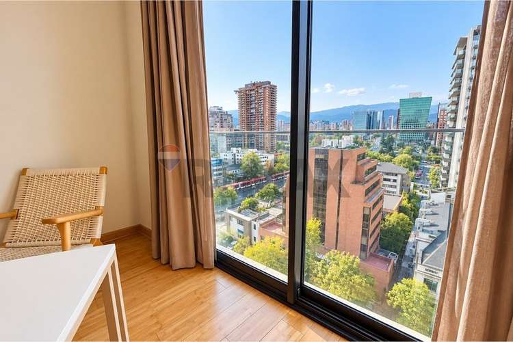 Exclusivo departamento amoblado en barrio el golf - Imagen 3