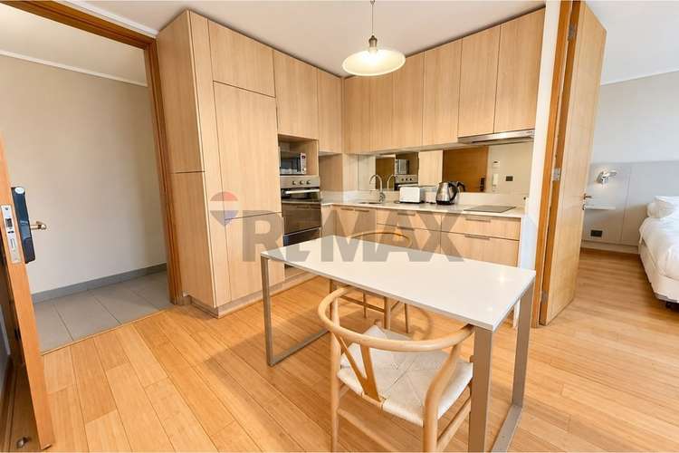 Exclusivo departamento amoblado en barrio el golf - Imagen 2