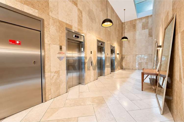 Exclusivo departamento amoblado en barrio el golf - Imagen 19