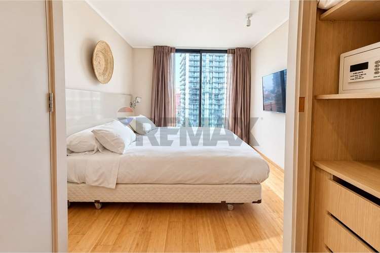Exclusivo departamento amoblado en barrio el golf - Imagen 8