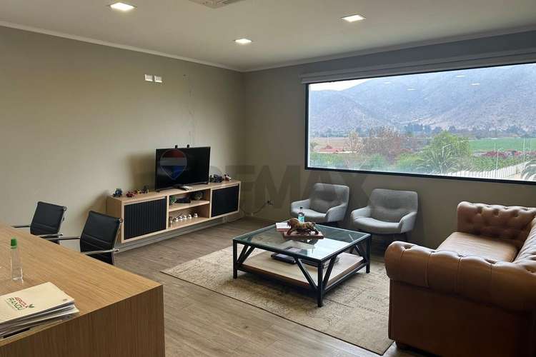 Arriendo propiedad agroindustrial curacaví