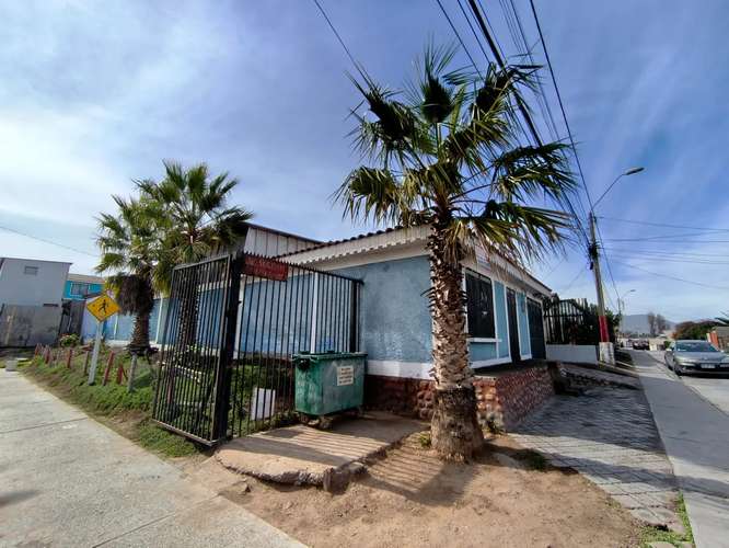 Se Vende Casa para uso Comercial y/o Habitacional en Las Compañías, La Serena