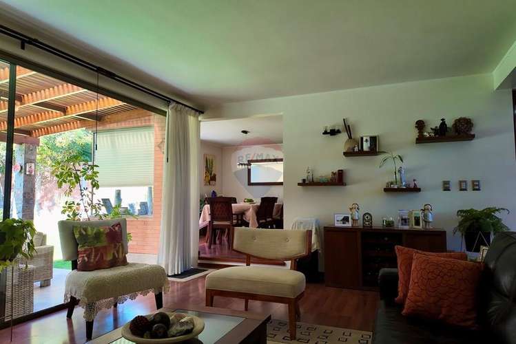 Espectacular casa esquina en condominio - Imagen 6