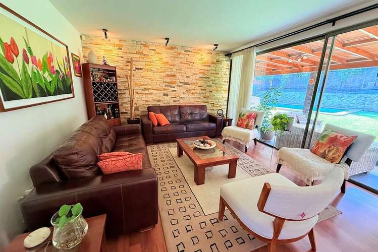 Espectacular casa esquina en condominio - Imagen 4