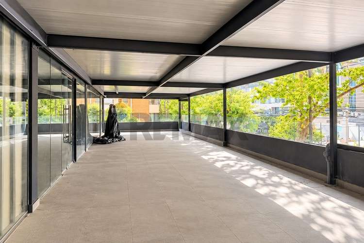 Gimnasio en 2 niveles 555 m² providencia