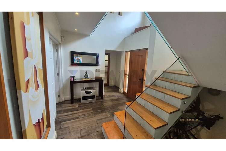 Casa moderna con 5d/4b/con gran quincho - Imagen 21
