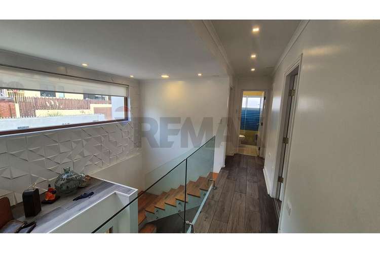 Casa moderna con 5d/4b/con gran quincho - Imagen 14