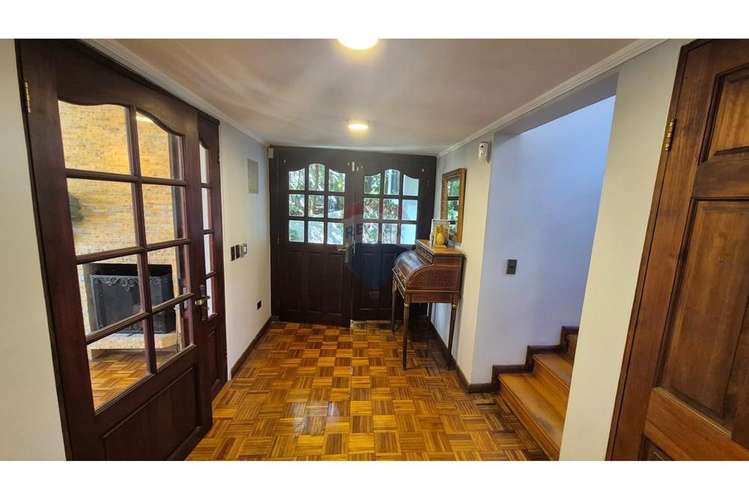 Gran casa 4d + servicio, piscina y quincho - Imagen 2