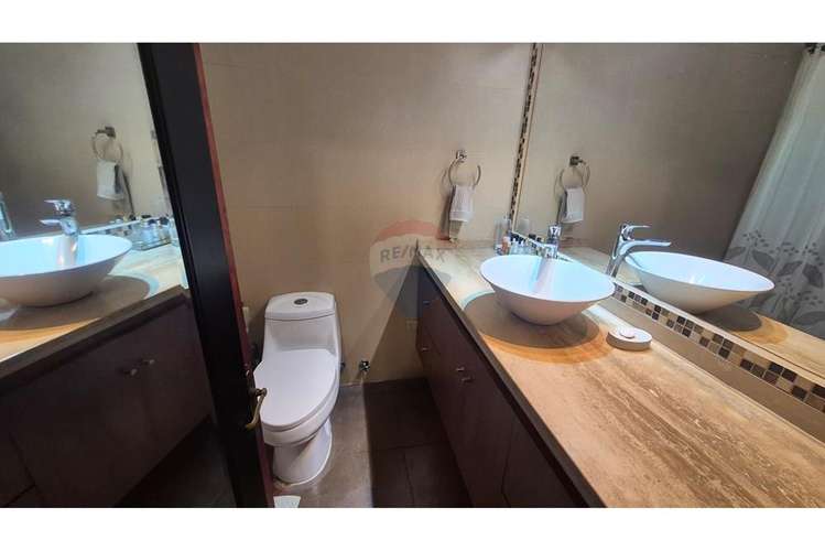 Gran casa 4d + servicio, piscina y quincho - Imagen 19