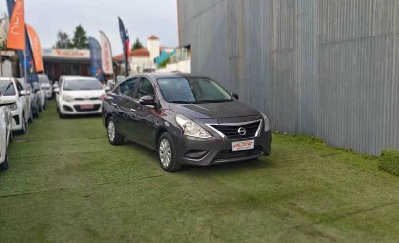 NISSAN VERSA 2019