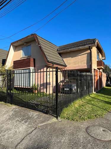 Arriendo casa de 4 dormitorios en Bayona San Pedro de la paz