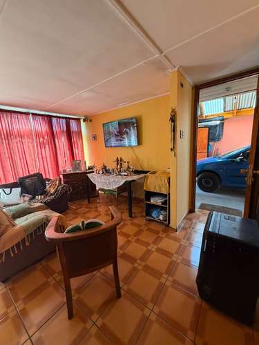 AMPLIA CASA EN ESTACION CENTRAL - Imagen 16